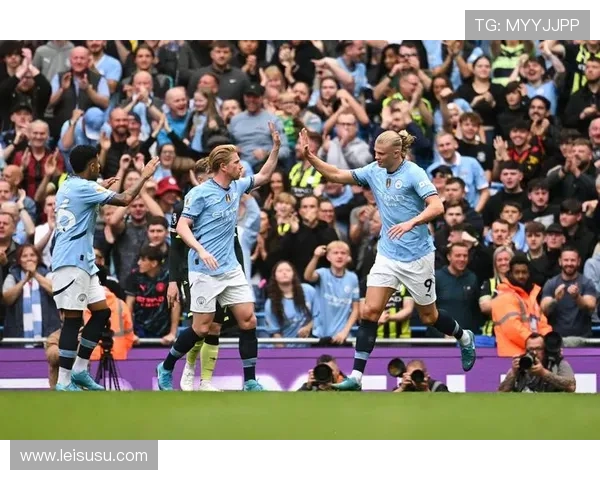 英超积分榜：阿森纳36分领跑，曼城34分、维拉33分紧随